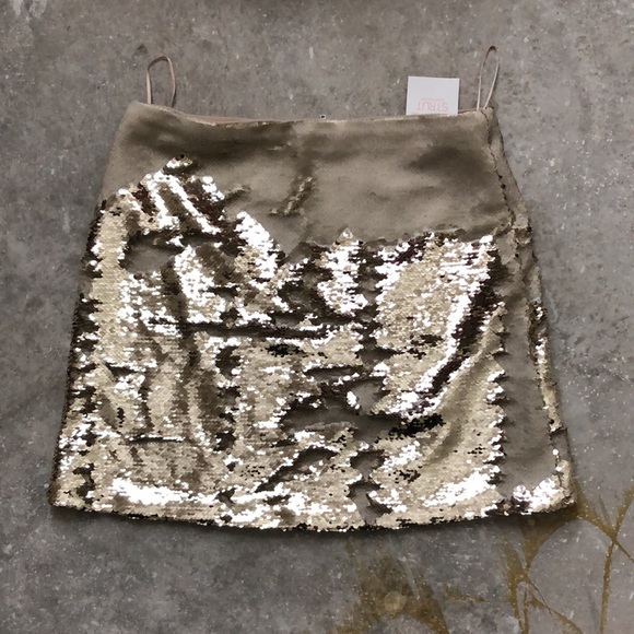 Sequin Gold Skirt - Picture 3 of 6